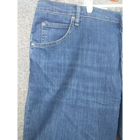 Wrangler Authentics Jeans Mens Pants 42x30 ZM200ST - Picture 3 of 16